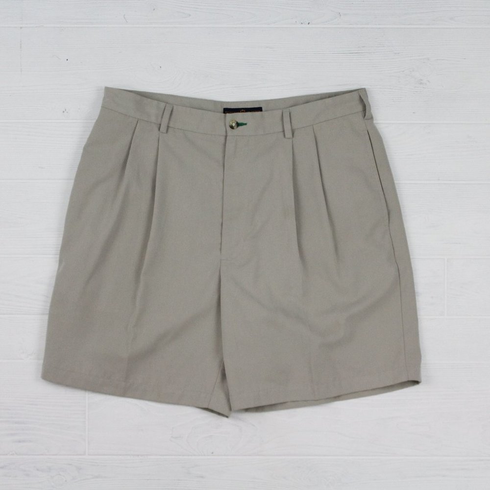 Men's Tommy Hilfiger Golf Tan Beige Pleated Shorts